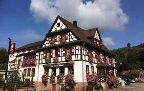 Hôtel Restaurant – Au Cheval Blanc – Niedersteinbach Alsace