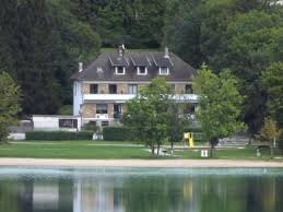 Hôtel Restaurant – La Chaumière Du Lac – Clairvaux-les-Lacs Jura