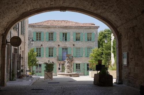 Hôtel – Le Clos des Capucins – Barjac Gard proche Ardèche