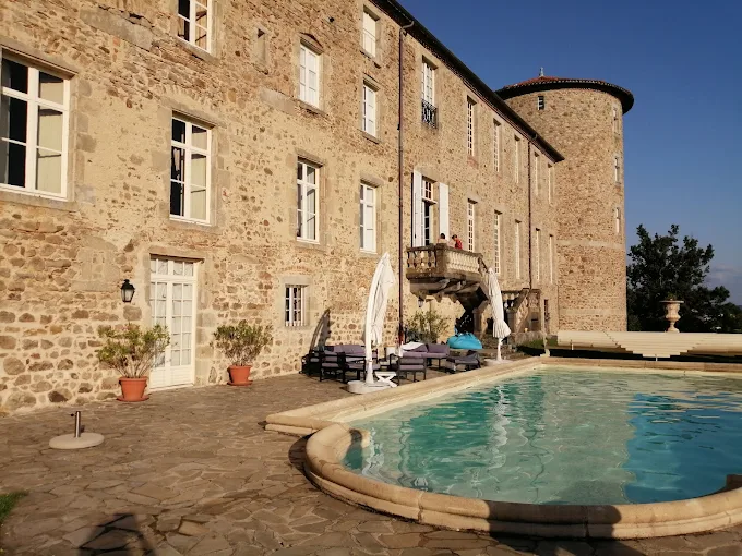 Chambres d&rsquo;hôtes – Château de Vollore – en auvergne dans le puy de dôme