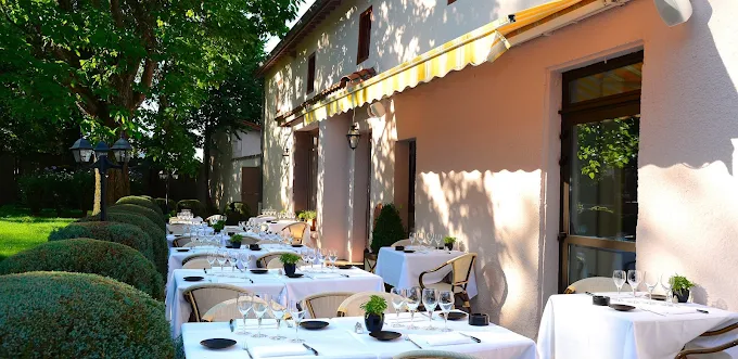 Logis Hôtel**** Restaurant – Le Parc de Geoffroy – Thiers Puy de Dôme Auvergne