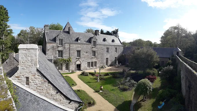 Hôtel Restaurant -Manoir du Moustoir – Hôtel Les Empreintes  Saint-Évarzec Finistère en Bretagne