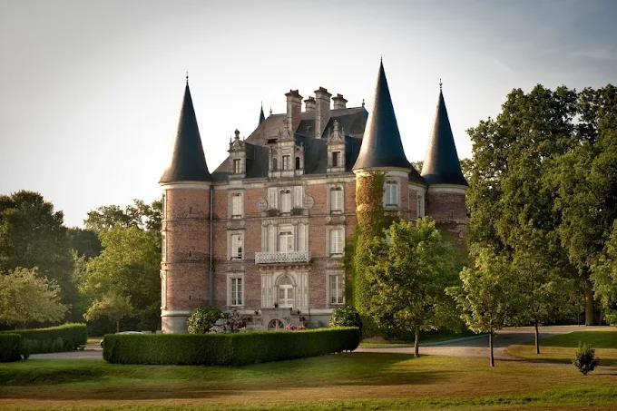 Le Château d&rsquo;Apigné près de Rennes en Bretagne