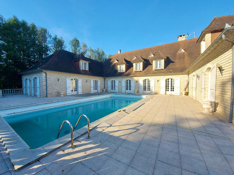 Domaine de charme – Le Belvédère – à Thiviers, Périgord Vert en Dordogne
