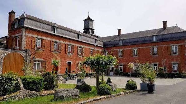 Hôtel Logis – Le Château de la Motte – Liessies dans le Nord proche Fourmies,  Avesnes-sur-Helpe, Maubeuge